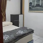 Homestay Swarna Near Malioboro